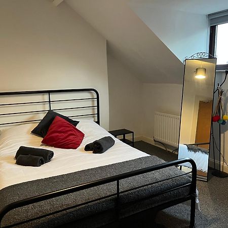 Loganberry Apartment Белфаст Екстериор снимка
